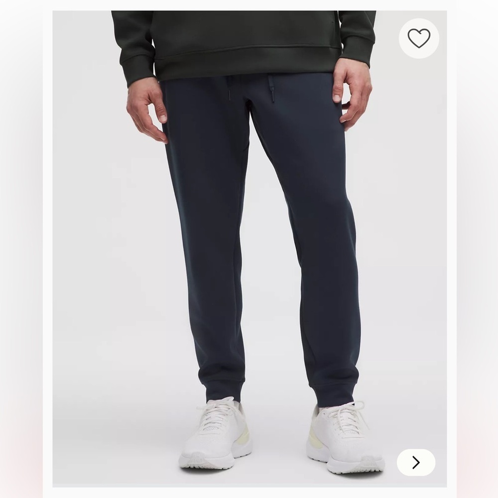 lululemon athletica Men's Navy Slim Jogger Pants 🍋